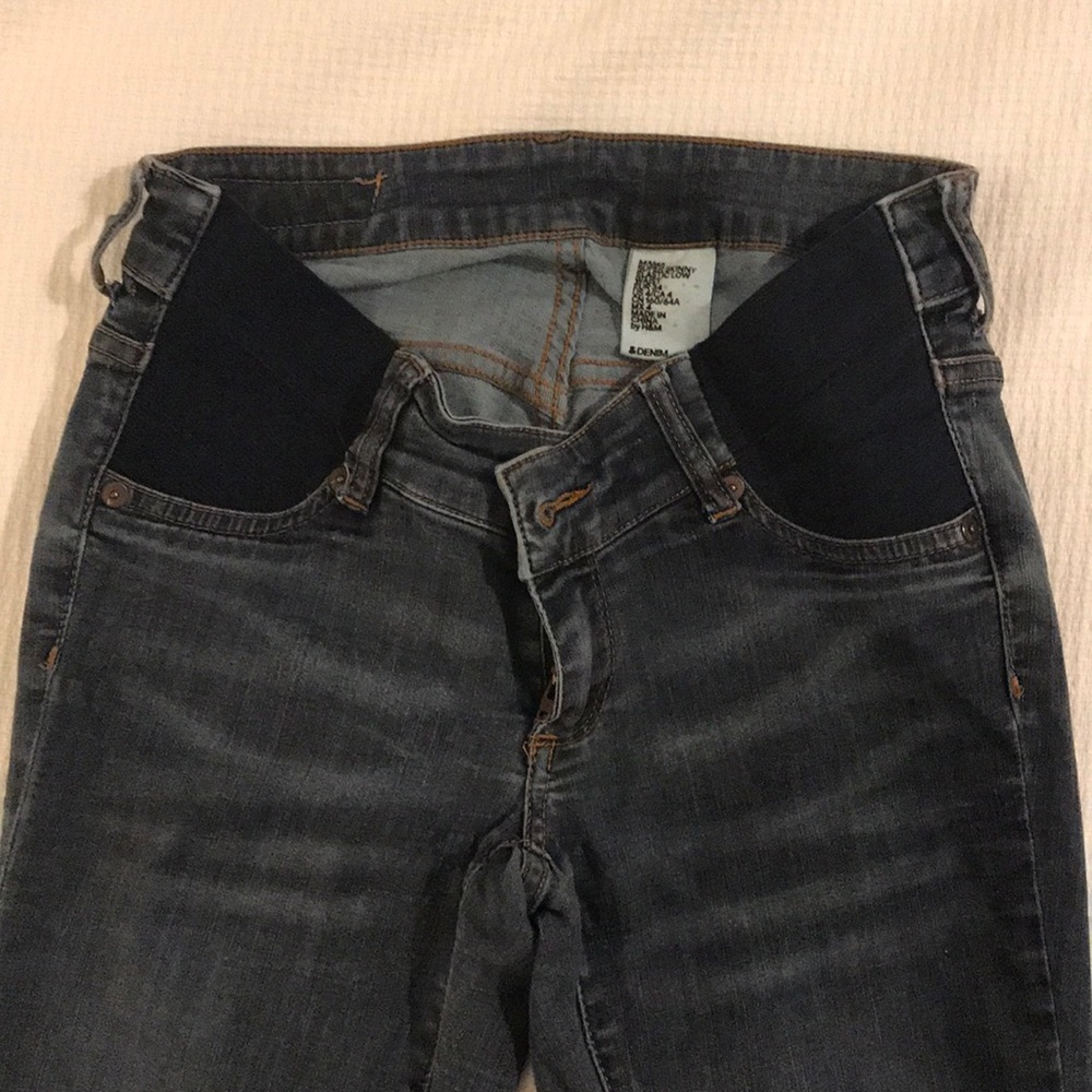 Super skinny maternity jeans.